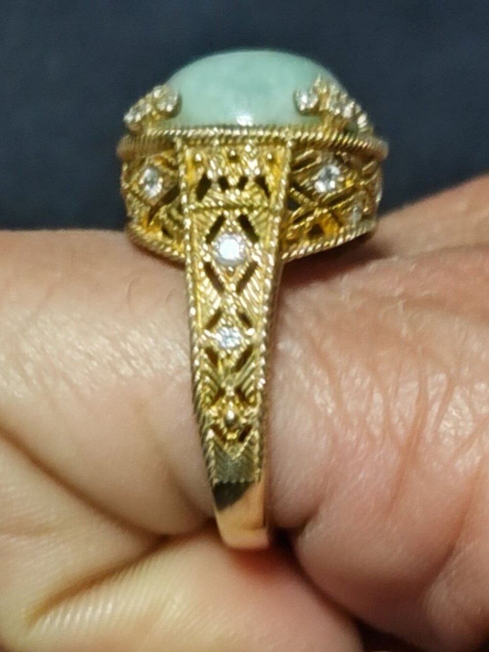 Judith Ripka Jadeite and CZ Dome Gold Tone Ring Size 10 - Picture 15 of 16